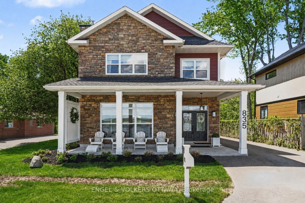 For Sale: 835 Archibald Street, McNab/Braeside, ON K0A 1G0, McNab/Braeside, ON - Property Photo