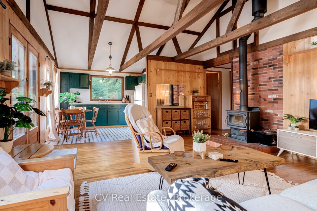 For Sale: 1027 North Pine Drive, Lake of Bays, ON P0A 1E0, Lake of Bays, ON - Property Photo
